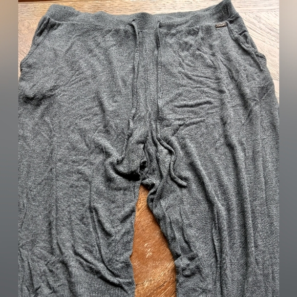 Super Light and Comfy Gray Tahari Joggers!!! - Picture 8 of 9